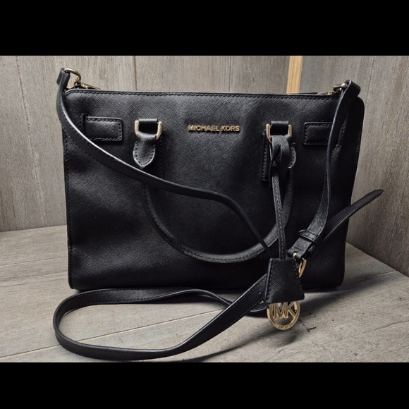 Michael Kors Dillon Satchel Shoulder/Cross/Handbag Purse Black Saffiano Leather - Picture 1 of 7